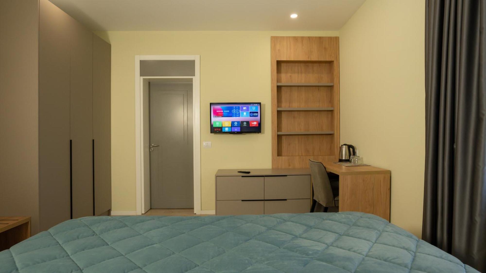 F&m 2 Hotel